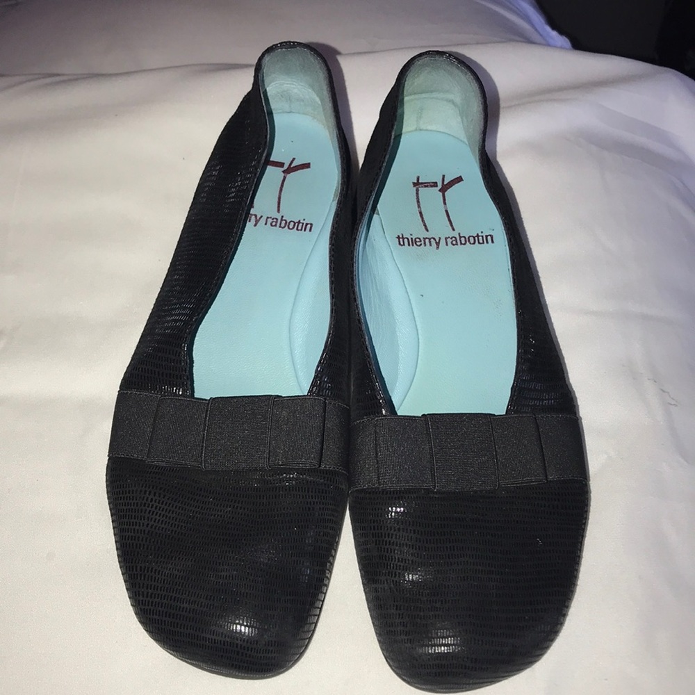 Thierry Rabotin w/Bow Heeled Flats, sz 7